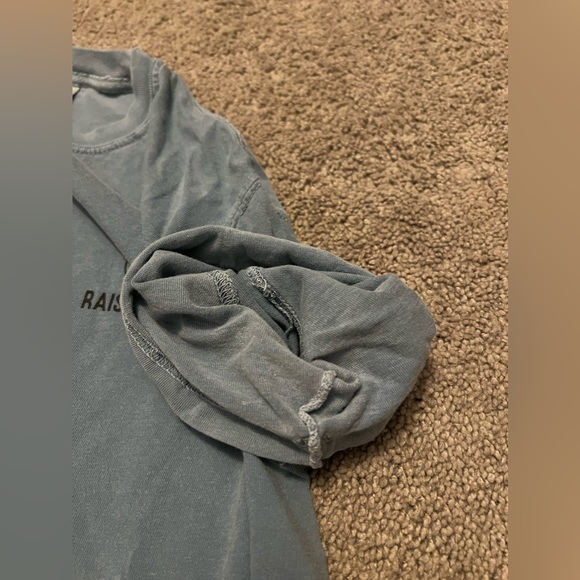 T- Shirt - Picture 2 of 3